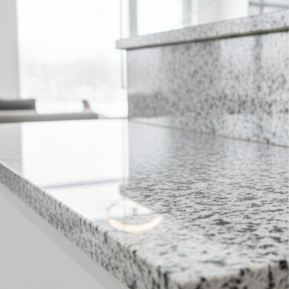 Treapta din Granit Bianco Halayeb - 33x130x2 cm - Lustruit